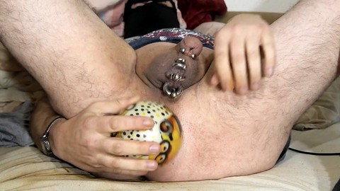 Мастурбация, пирсинг, анальная игрушка