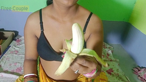 Sensuelle vidéo porno indienne XXX mettant en scène une bhabhi bengali coquine ayant des rapports sexuels explicites avec une banane avec audio en hindi clair