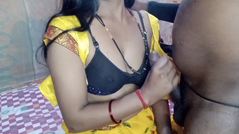 Heiße Gujarati Bhabhi im Saree gnadenlos genagelt