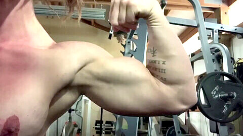 Female, muscle flex, fbb muscle